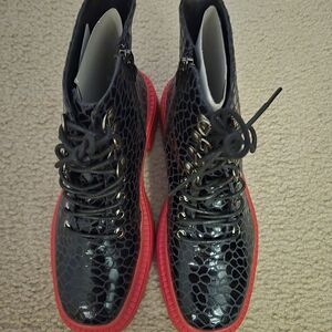 Ocho Toros Black and Red Crocodile Pattern Boots